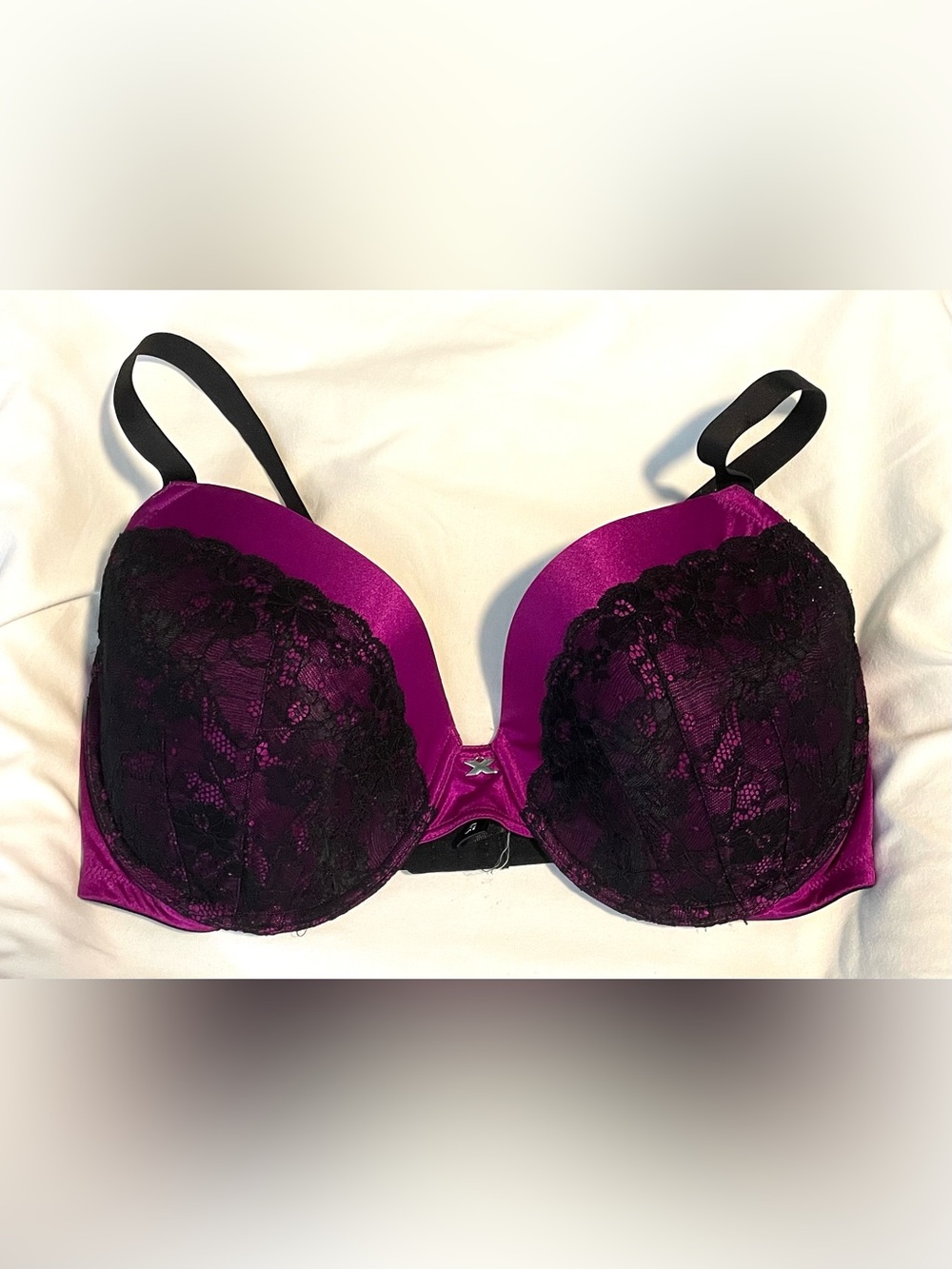Frederick’s of Hollywood Full Coverage Underwired Bra - Fuchsia/Black - Lace
